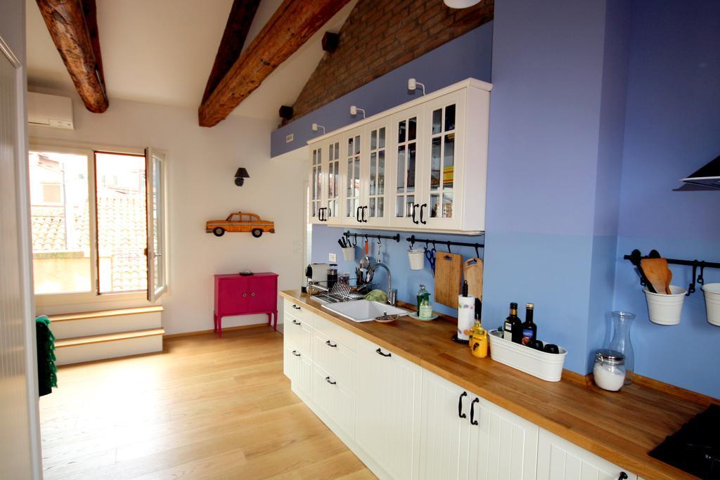 Terrazza Rialto Apartment Венеция Стая снимка