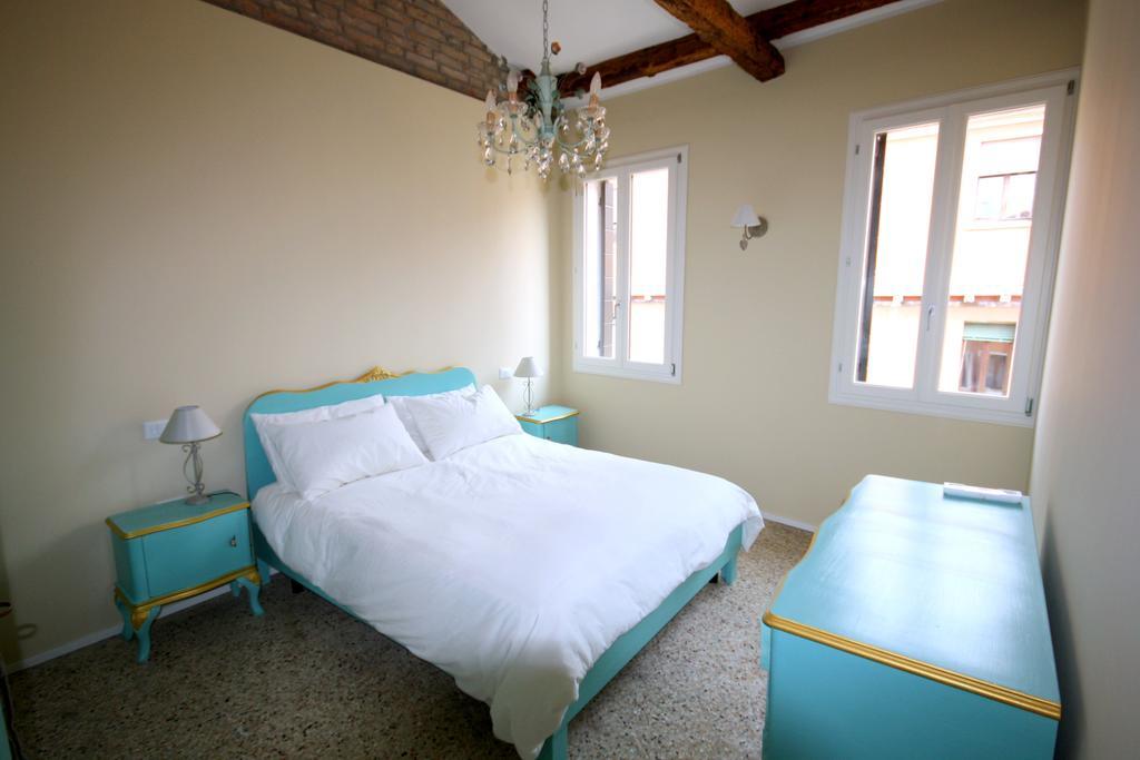 Terrazza Rialto Apartment Венеция Стая снимка